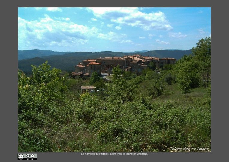 Le village de Saint Paul le Jeune en Ardèche méridionale