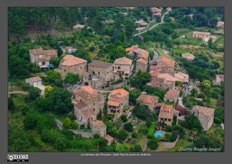 Le village de Saint Paul le Jeune en Ardèche méridionale